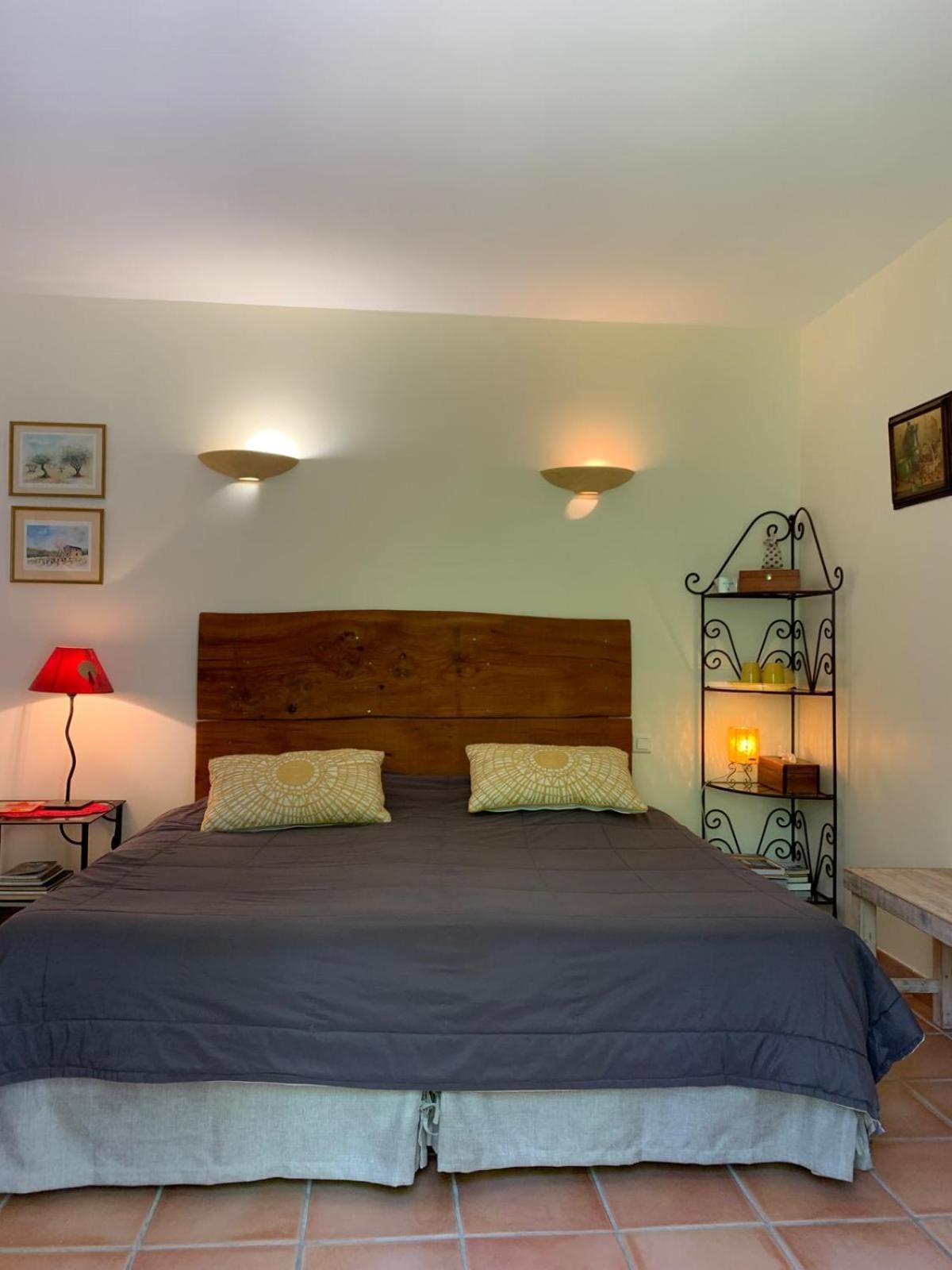 Chambres d'hôtes LA NESQUE Venasque Extérieur photo