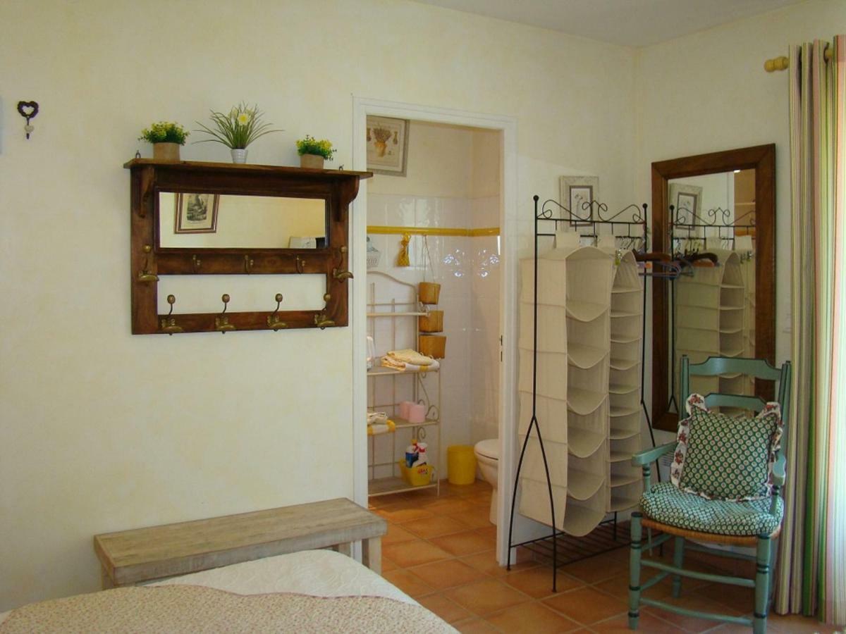 Chambres d'hôtes LA NESQUE Venasque Extérieur photo